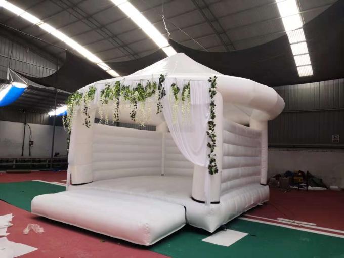 白い結婚式の祭典のための大人の高力膨脹可能な小型テント